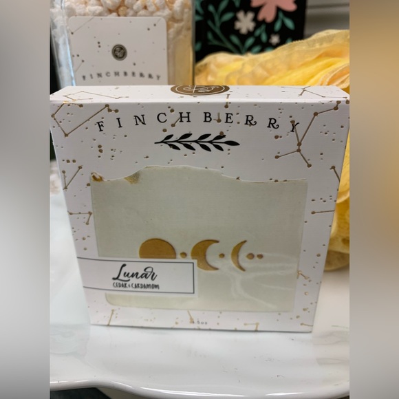 Lunar Spa Gift Set by Finchberry - Picture 2 of 4